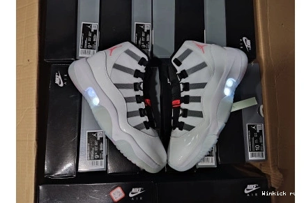 White Plug) Adapt (CN 11 Jordan 0902